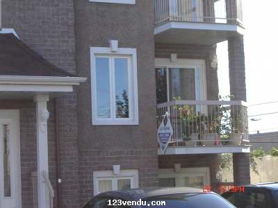 Annonces classees img:preview **Prix modifié** St-Léonard,1000pc, foyer ,stationement